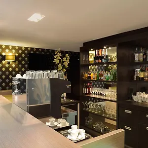 Hotel La Prima Fashion, Boedapest